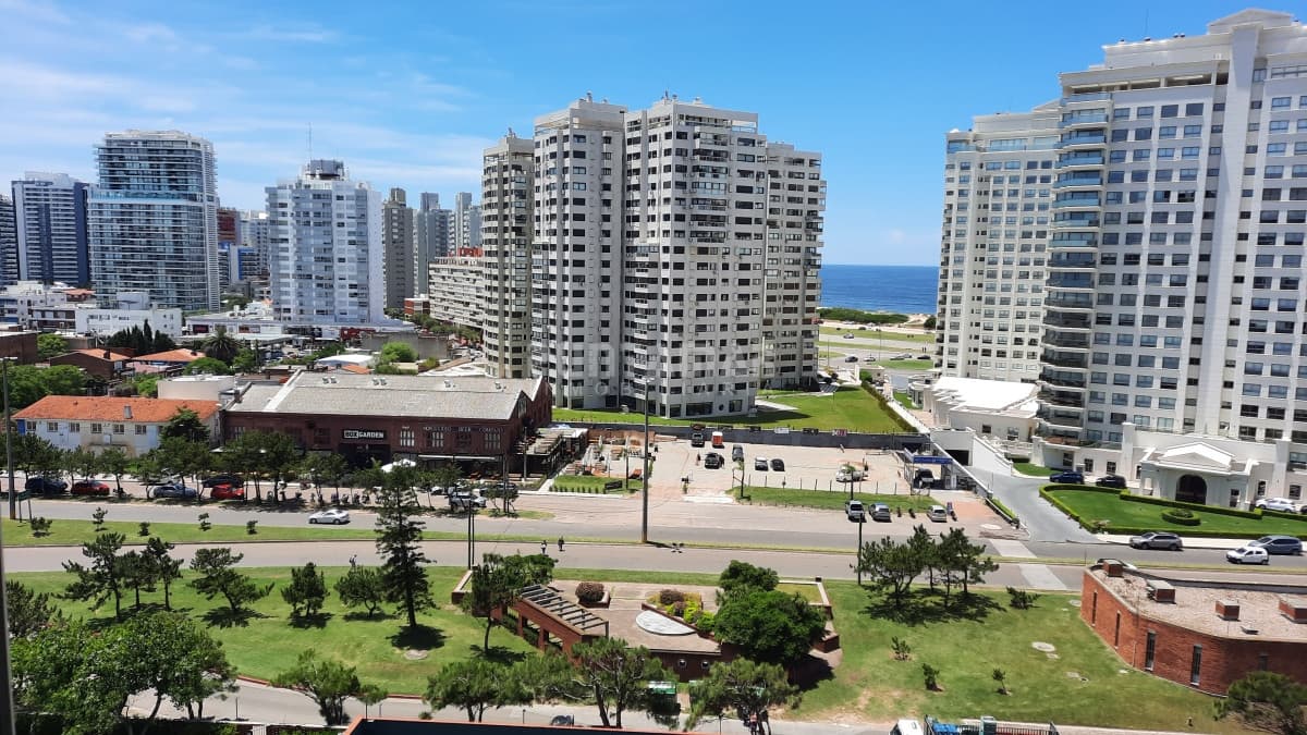 DEPARTAMENTO DE 2 DORMITORIOS EN LA MANSA  -