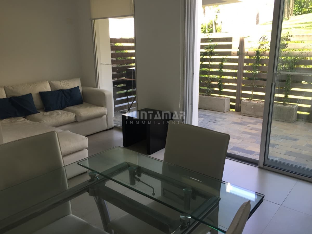 Apartamento en La Barra, 3 dormitorios *  -