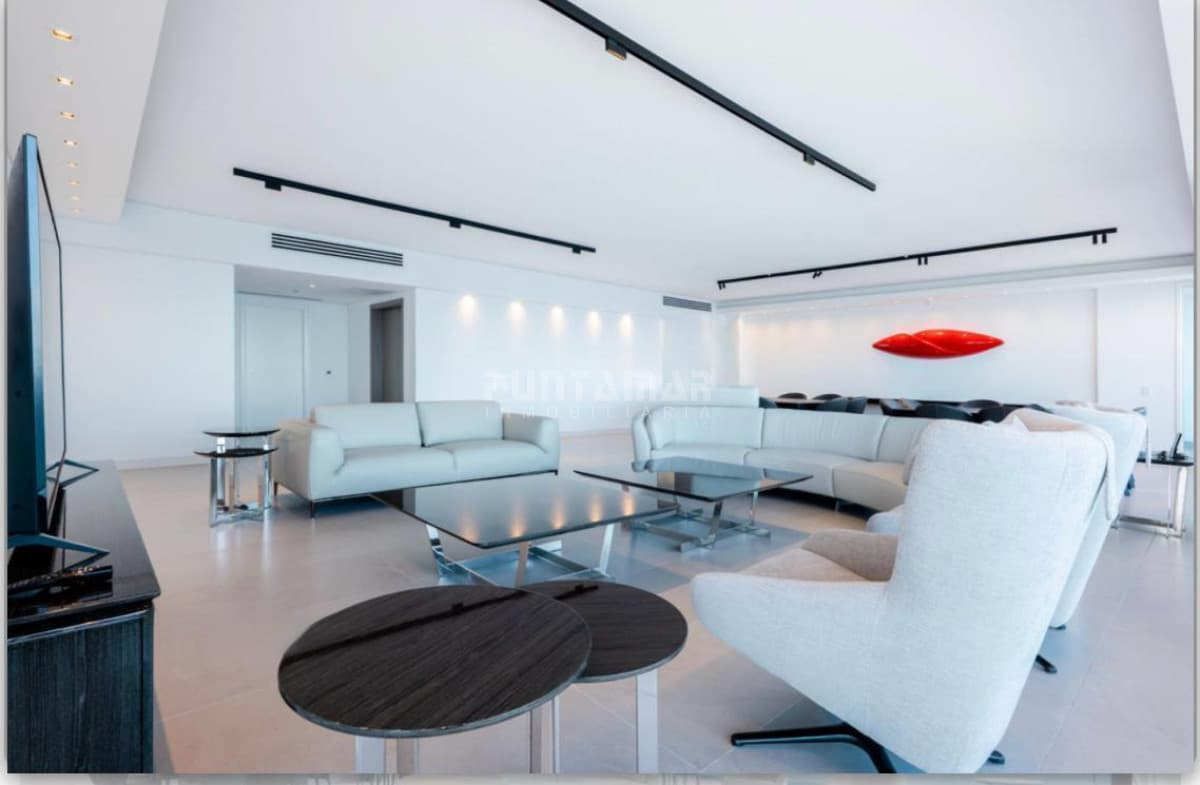 Apartamento ID.213859 - EXCLUSIVO ÚLTIMO PISO EN LE PARC III