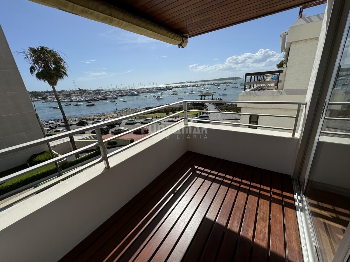 Apartamento ID.1351 - Reciclado en venta, vista al puerto