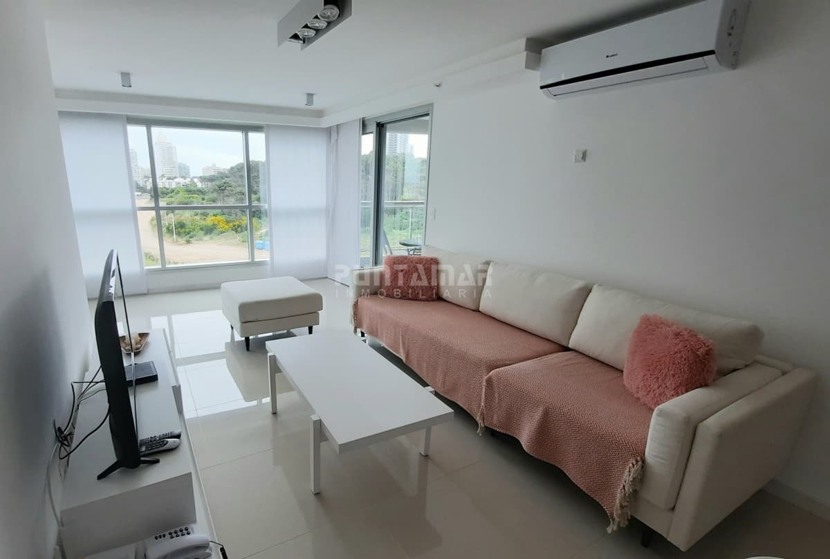 Apartamento ID.212792 - DEPARTAMENTO DE 2 DORMITORIOS CON DEPENDENCIA EN EDIFICIO DE CATEGORIA
