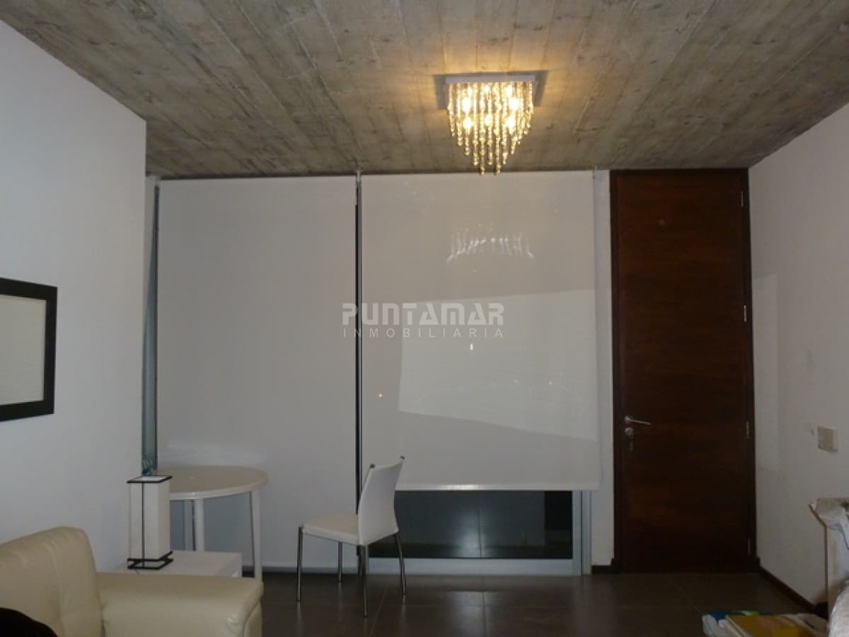 ALQUILER HERMOSO APARTAMENTO CON TERRAZA AL MAR EN MANANTIALES  -