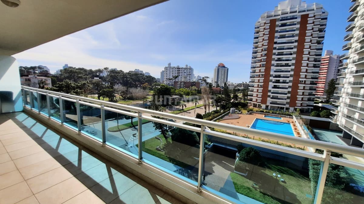 Apartamento ID.212744 - DEPARTAMENTO DE 2 DORMITORIOS SOBRE CHIVERTA