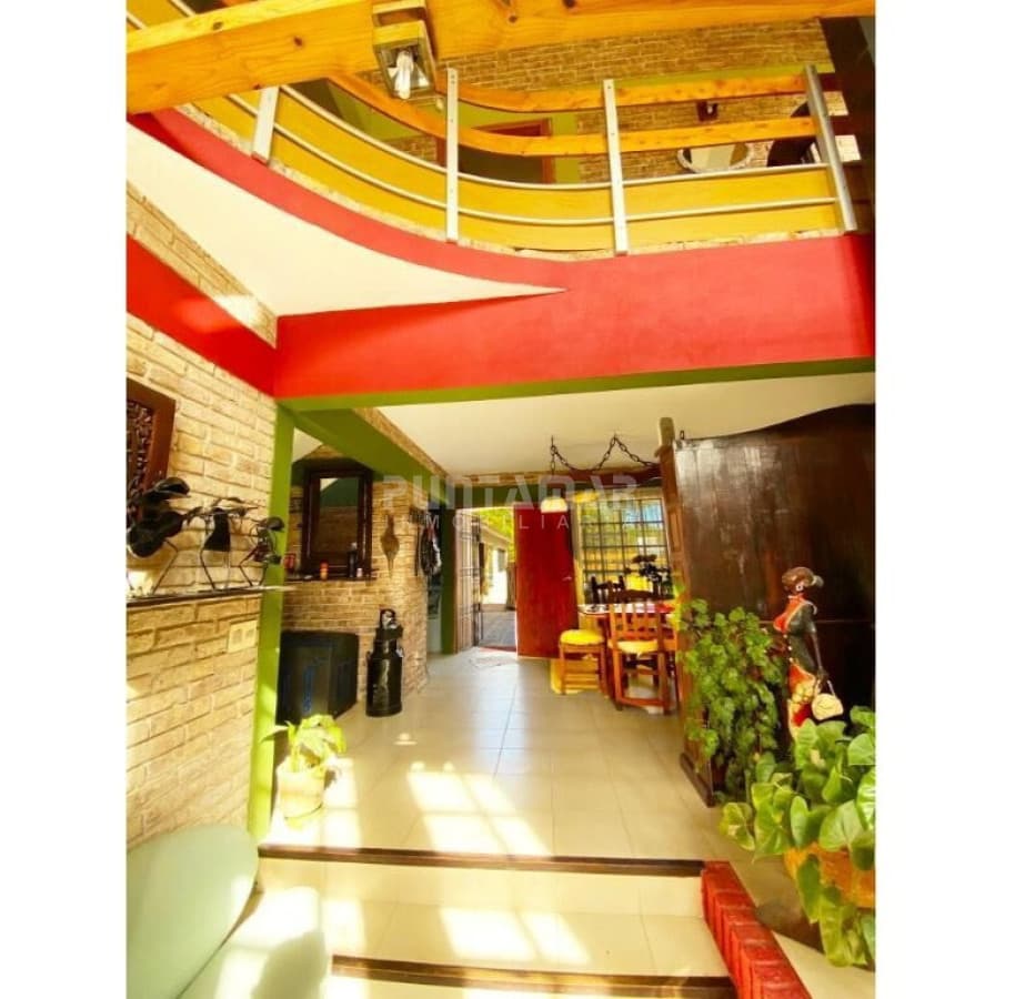 Casa ID.213852 - CASA DE 2 PLANTAS CON PISCINA