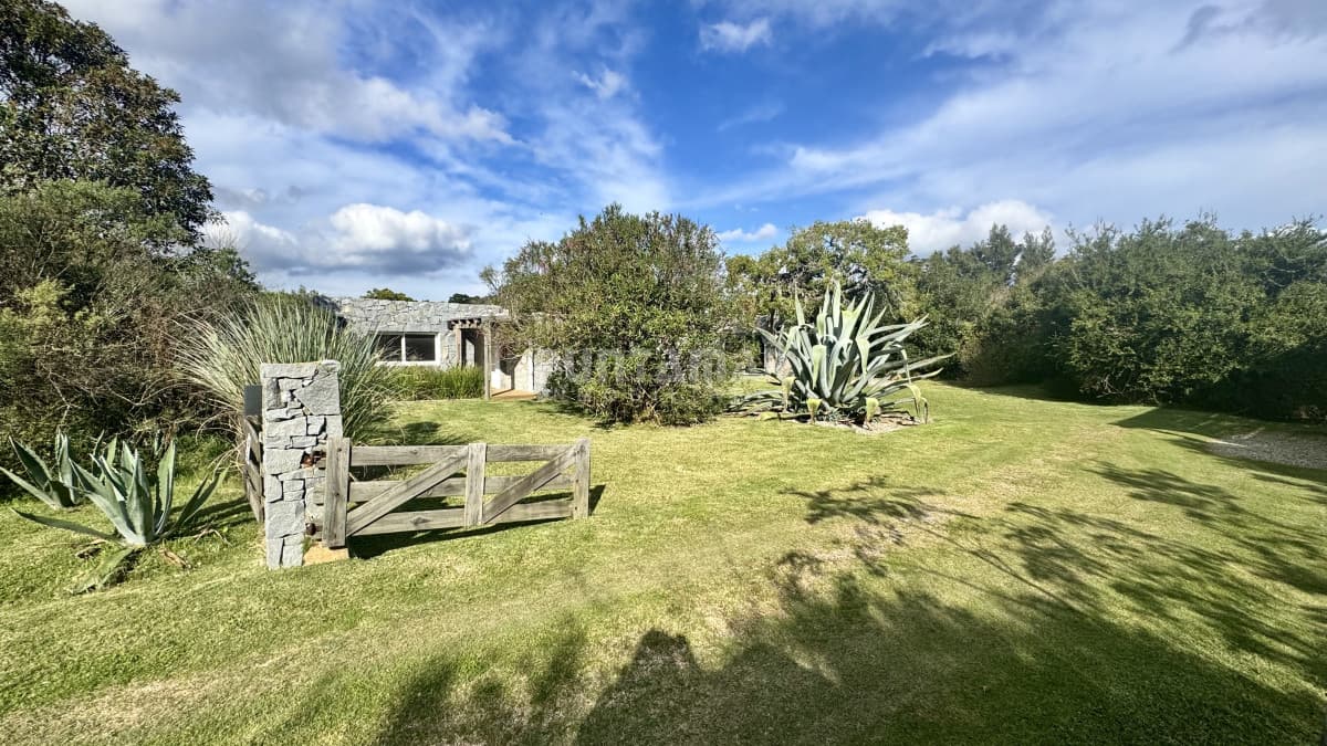 Casa en alquiler Pueblo San Vicente   -