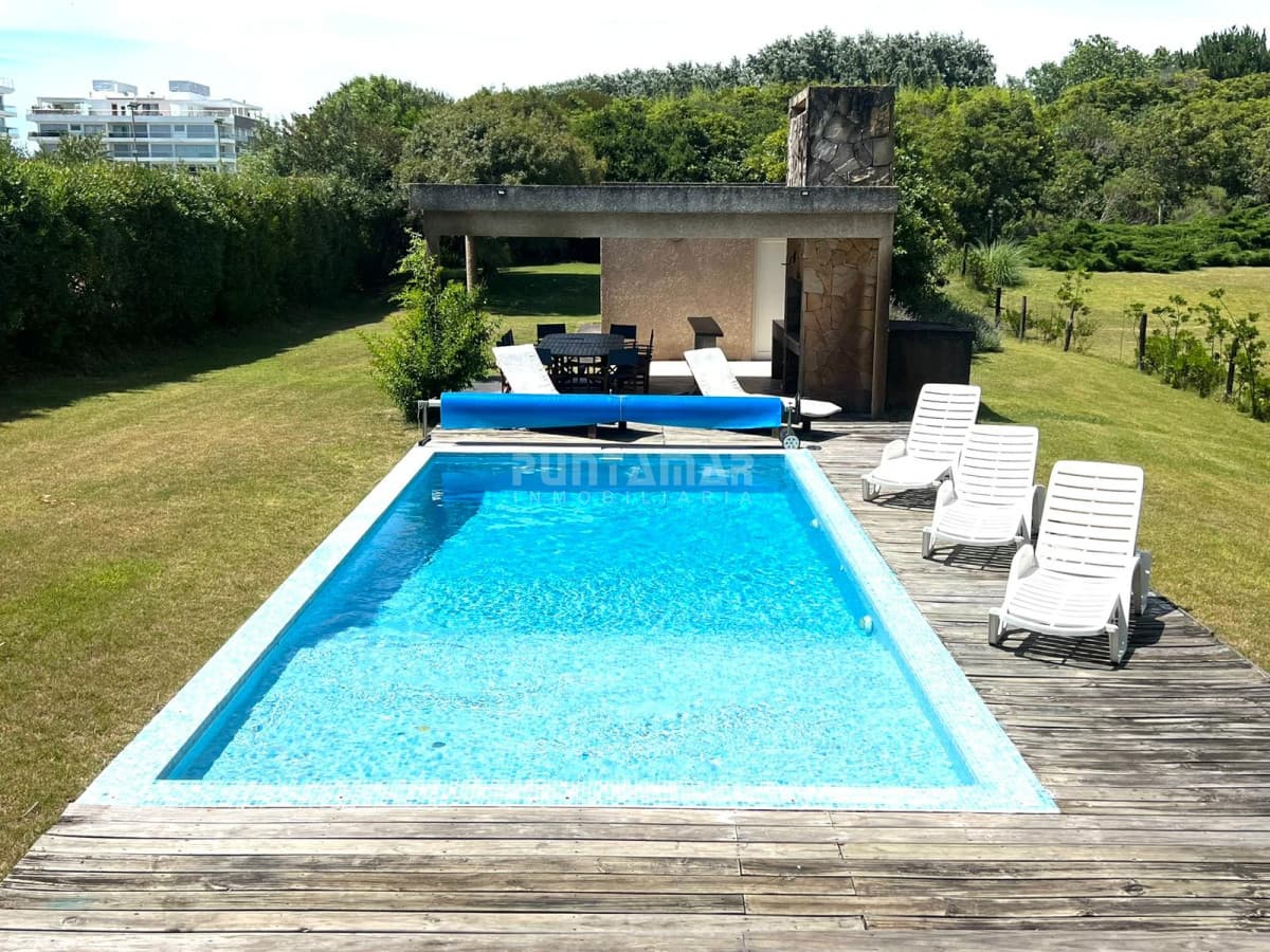 ALQUILER MODERNA CASA RINCON DEL INDIO 3 DORM Y PISCINA  -