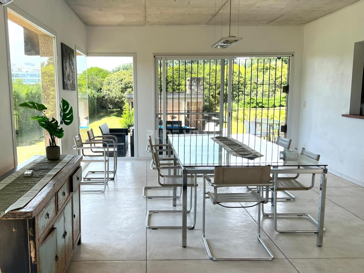 ALQUILER MODERNA CASA RINCON DEL INDIO 3 DORM Y PISCINA  -