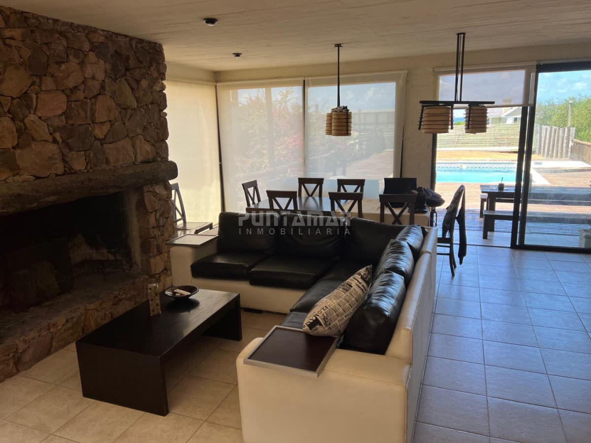 ALQUILER CASA MONTOYA DE 6 DORM CON VISTA AL MAR Y PISCINA  -