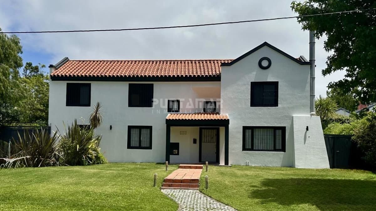 ALQUILER HERMOSA CASA A 500 METROS DEL MAR EN RINCON DEL INDIO  -