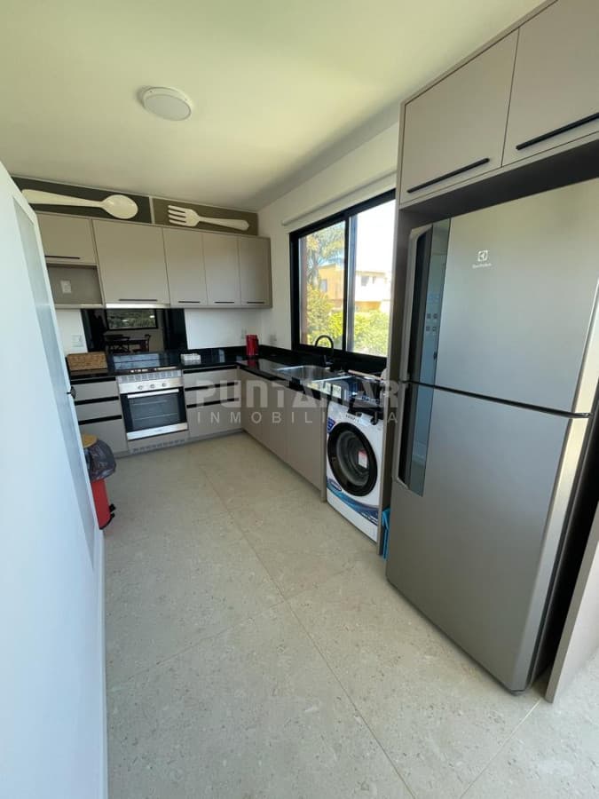 Casa en alquiler con piscina Manantiales  -