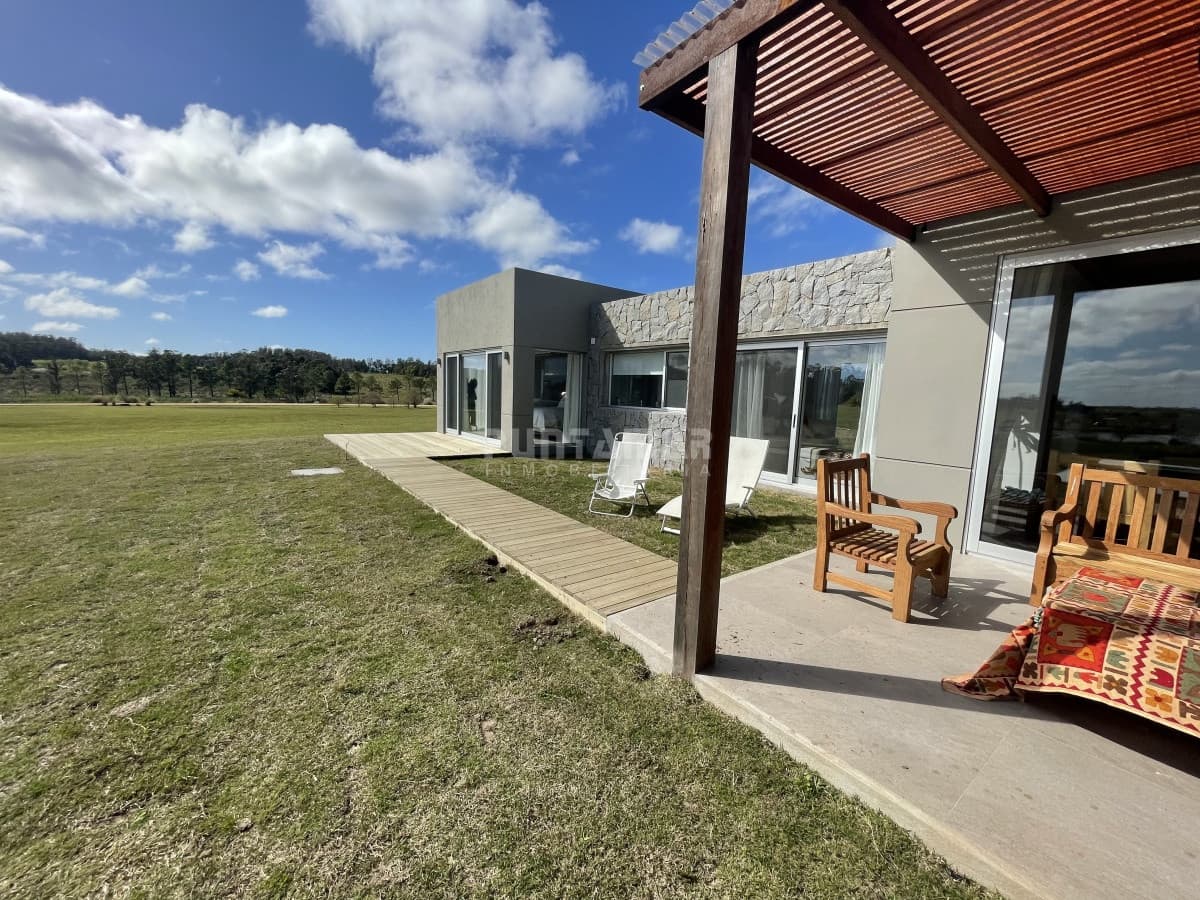 ALQUILER DE CASA EN PUEBLO MÍO  -