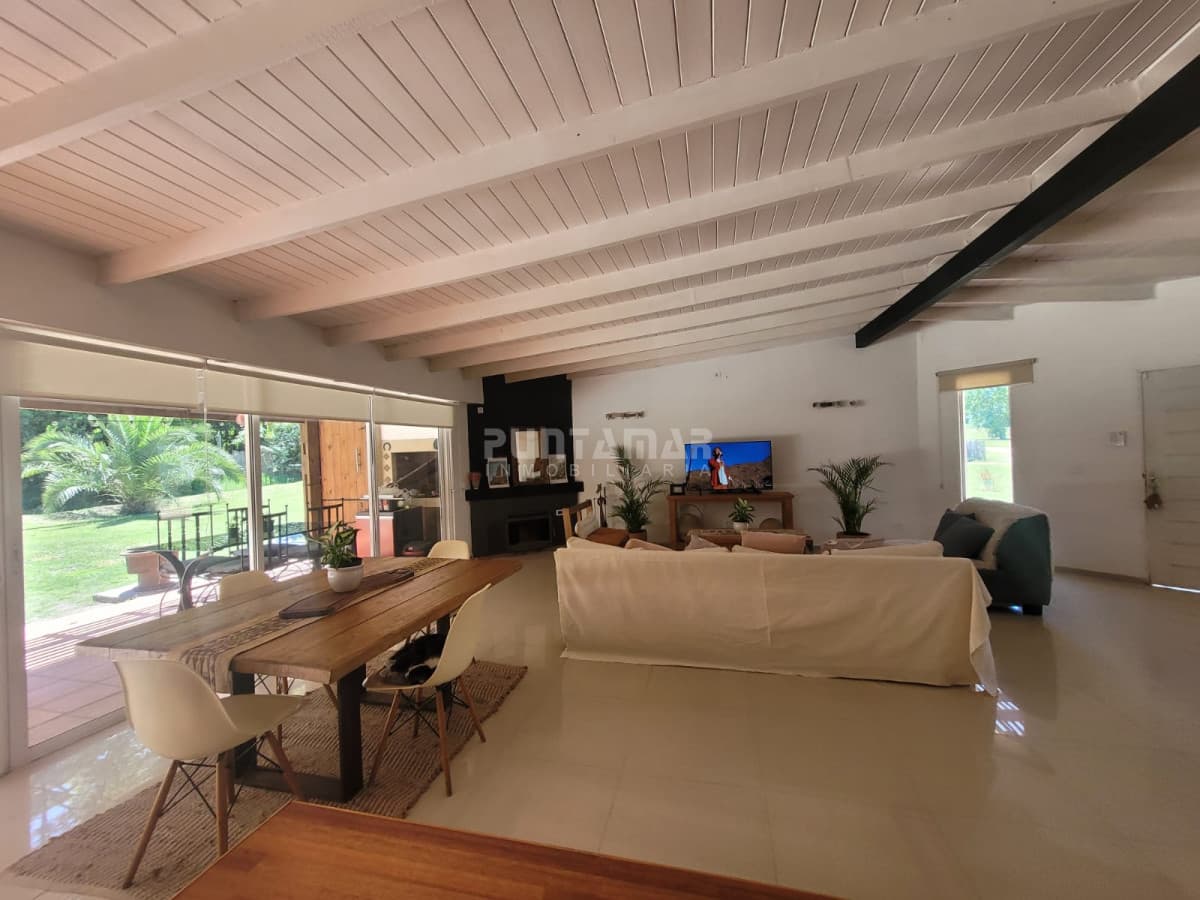 Casa ID.213418 - VENTA DE CASA  EN PUNTA BALLENA - BARRIO PRIVADO