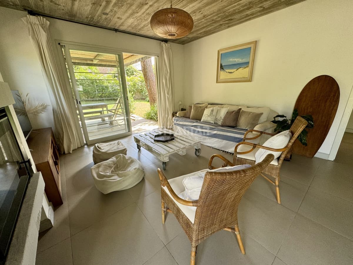 Casa en alquiler la Barra, centro, moderna  -