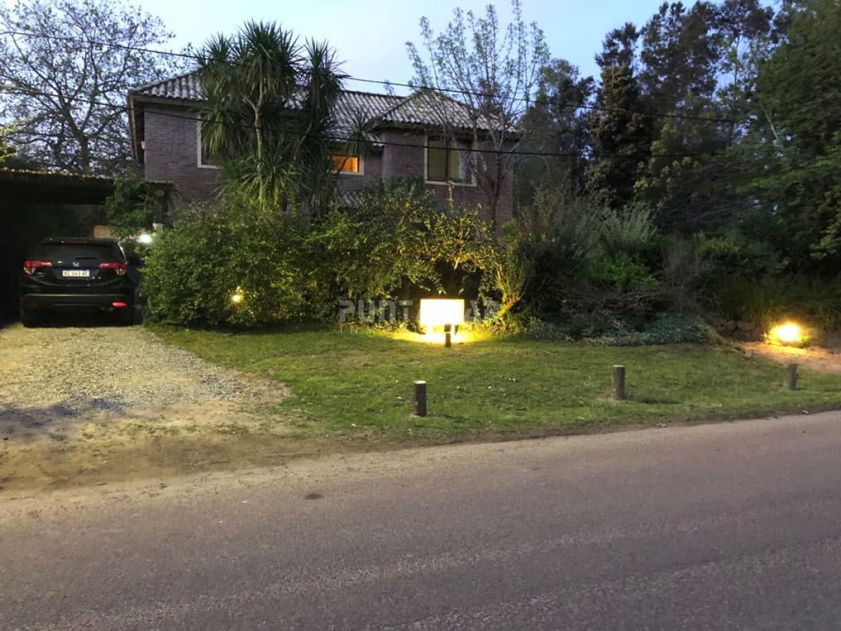 ALQUILER CASA CON PISCINA EN LA BARRA   -
