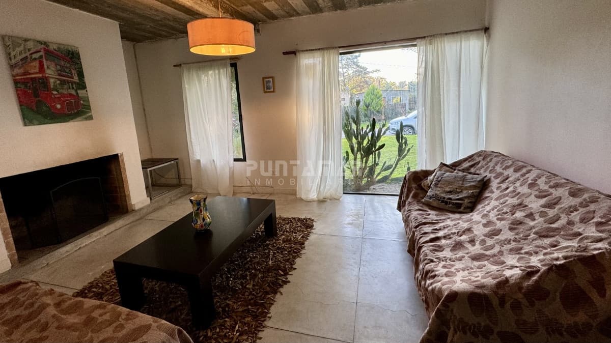 Casa ID.210787 - MUY LINDA CASA EN LA BARRA 3 DORMITORIOS CON PISCINA