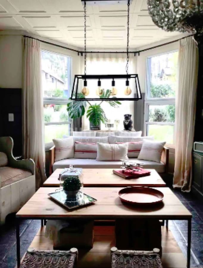 Casa de 6 dormitorios en alquiler en Montoya  -