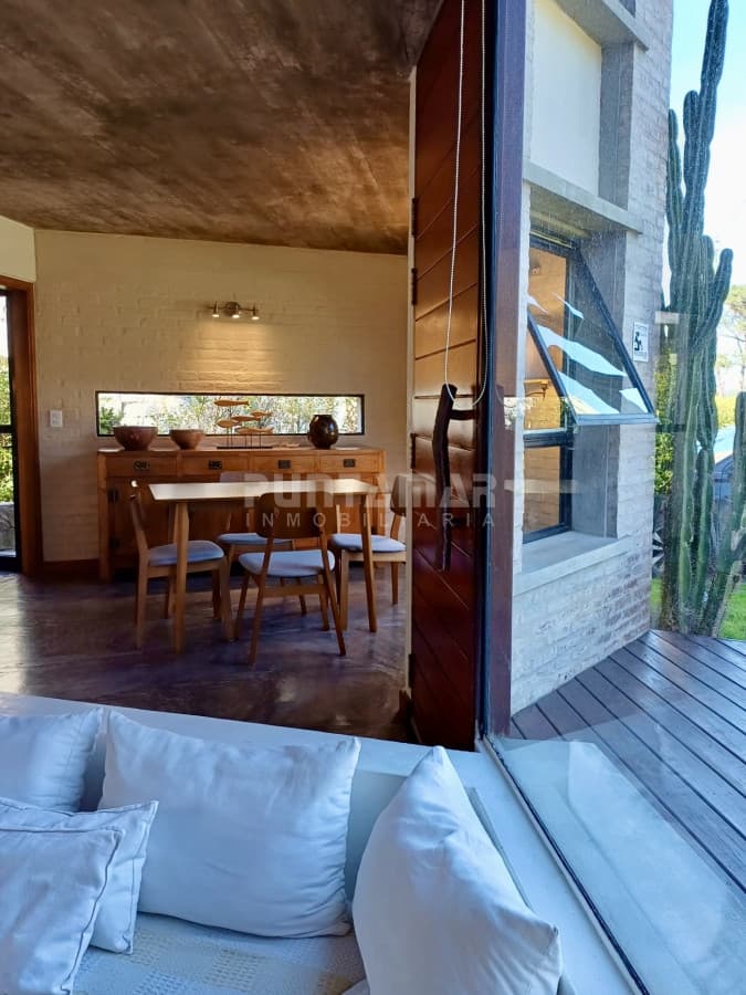 CASA EN ALQUILER TEMPORADA ZONA DE MONTOYA LA BARRA A DOS CUADRA DEL MAR   -
