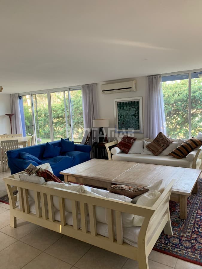 ALQUILER CASA 3 DORMITORIOS A METROS DE LA PLAYA DE MONTOYA  -