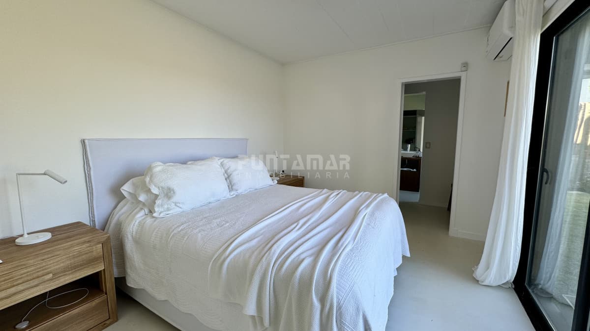 ESPECTACULAR CASA EN MONTOYA CON PISCINA Y VISTA AL MAR   -