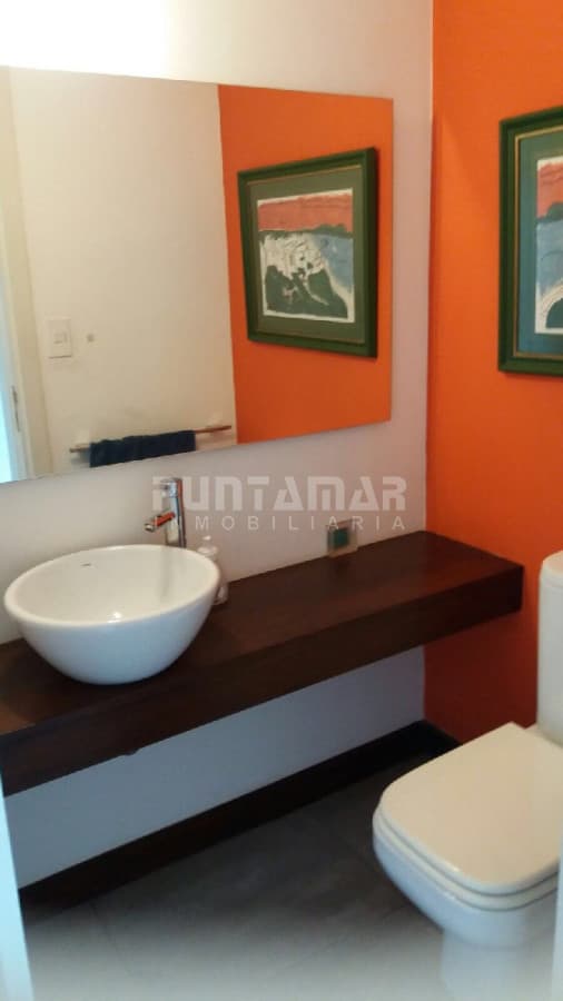 Casa en barrio Privado La Arbolada  -