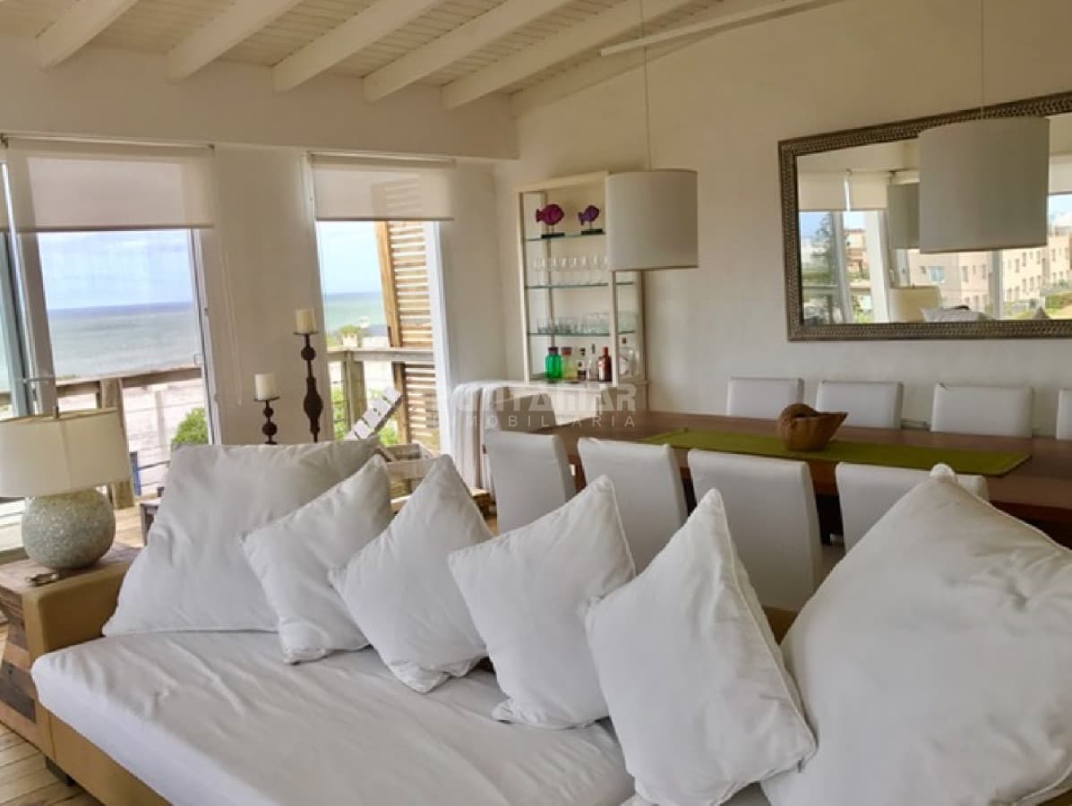 Casa en alquiler en La Barra, 4 dormitorios, piscina  -