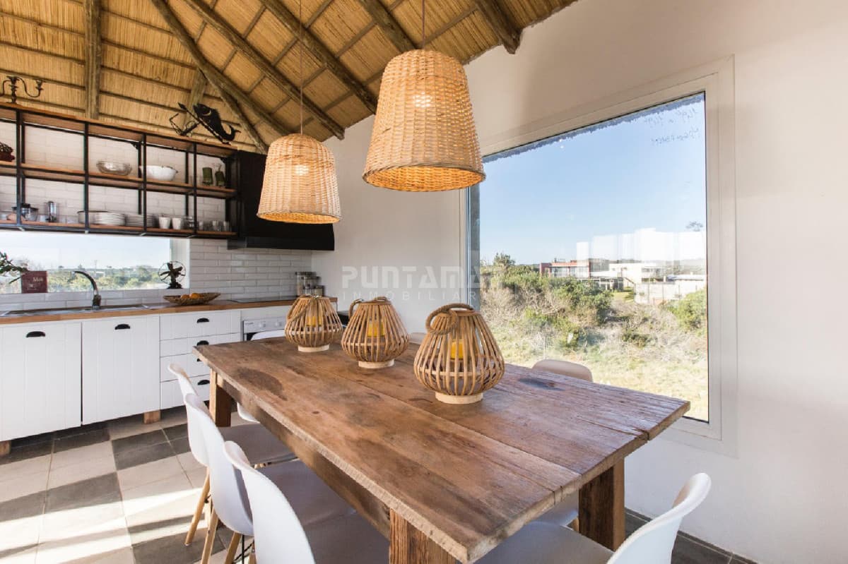 ALQUILER CASA 3 DORM Y VISTA AL MAR EN LA JUANITA  -