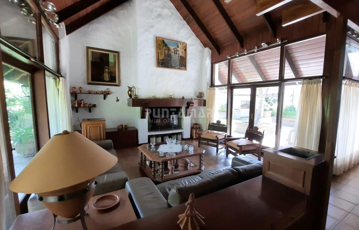Casa ID.212852 - IMPORTANTE CASA CON GRAN PARQUE Y PISCINA EN LA MANSA