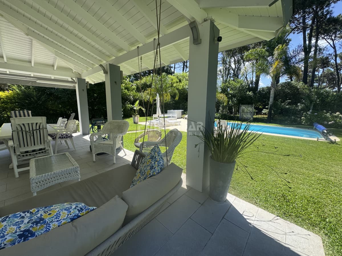 Casa en alquiler con piscina climatizada, Rincón del Indio  -