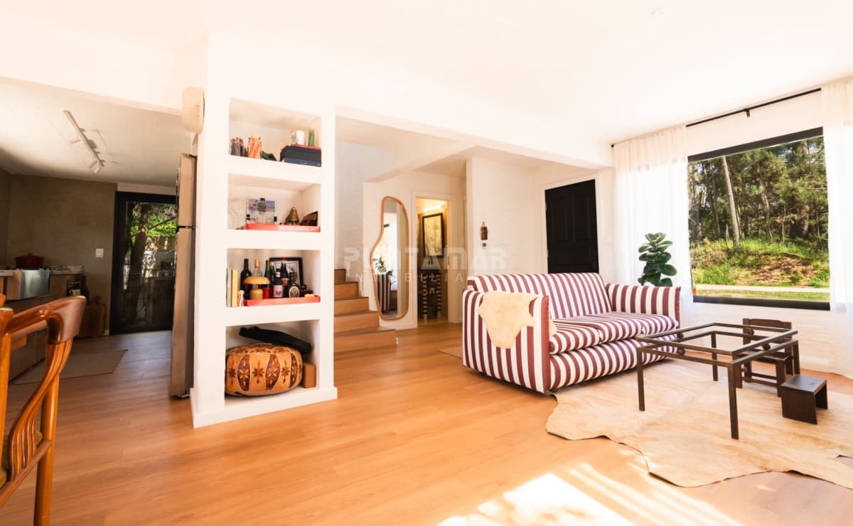 ALQUILER CASA 3 DORM EN MONTOYA  -