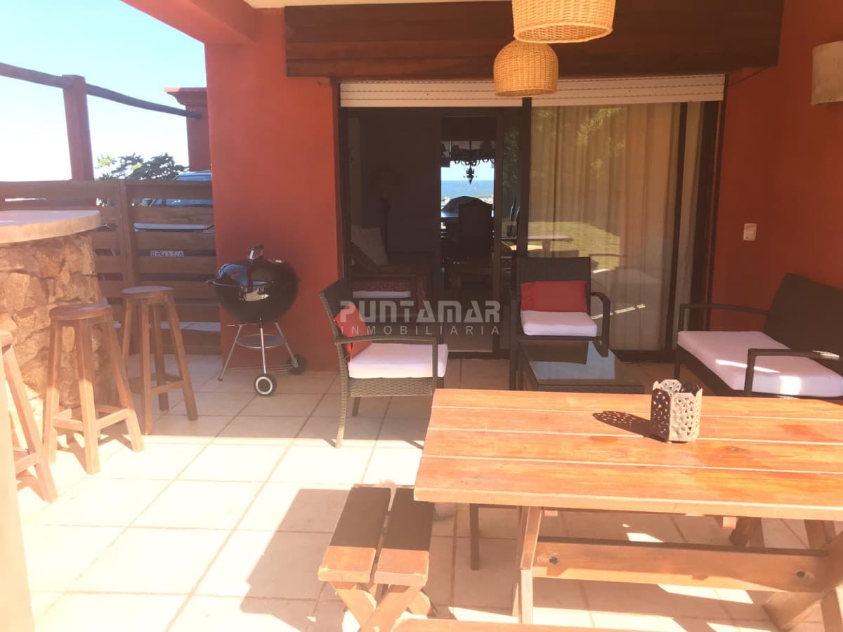Casa en Montoya, 3 dormitorios *  -