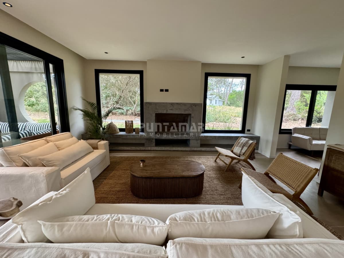 Casa a estrenar en Reserva Montoya  -