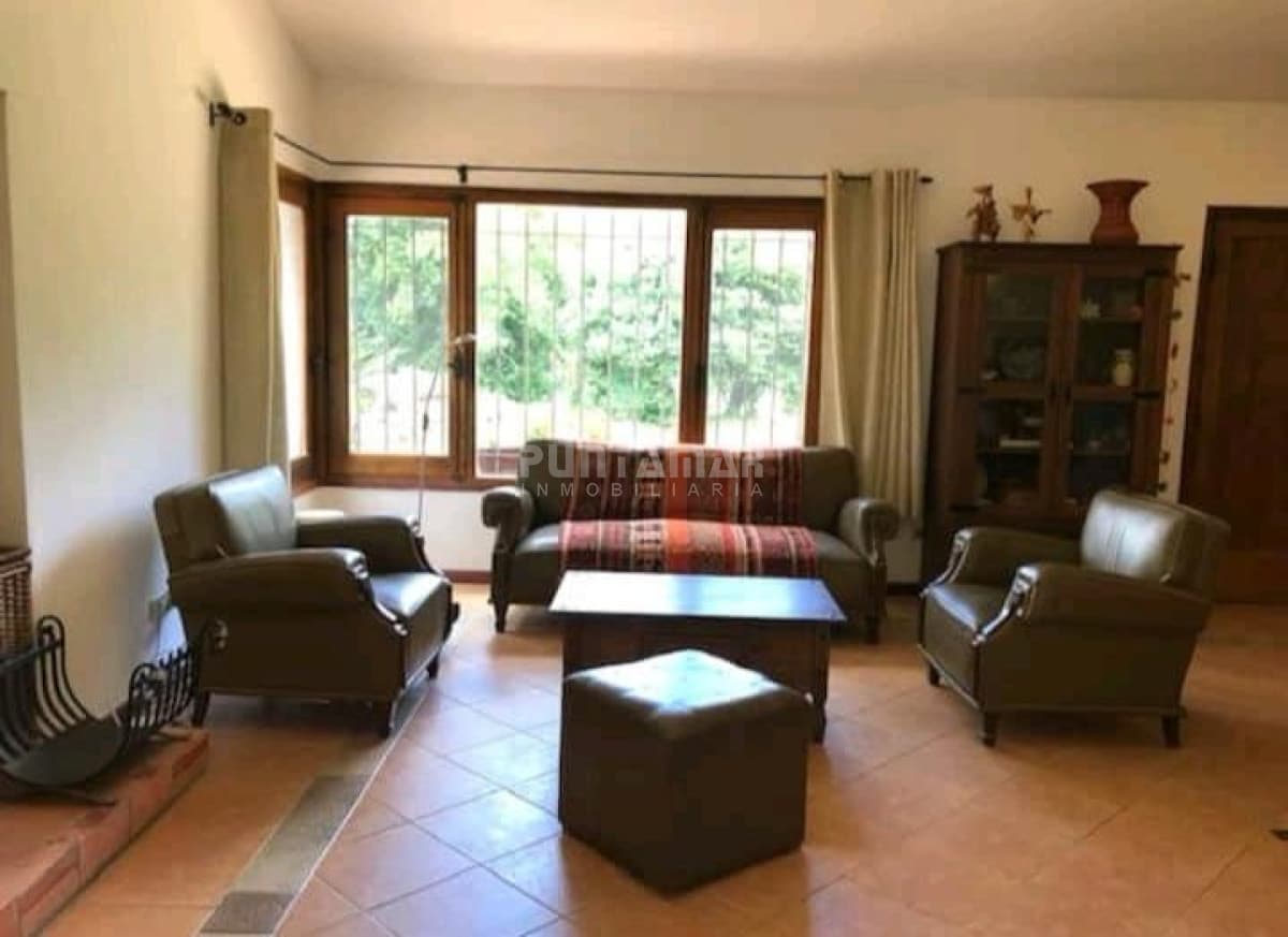 ALQUILER CASA ENTRE EL GOLF Y SAN RAFAEL  -