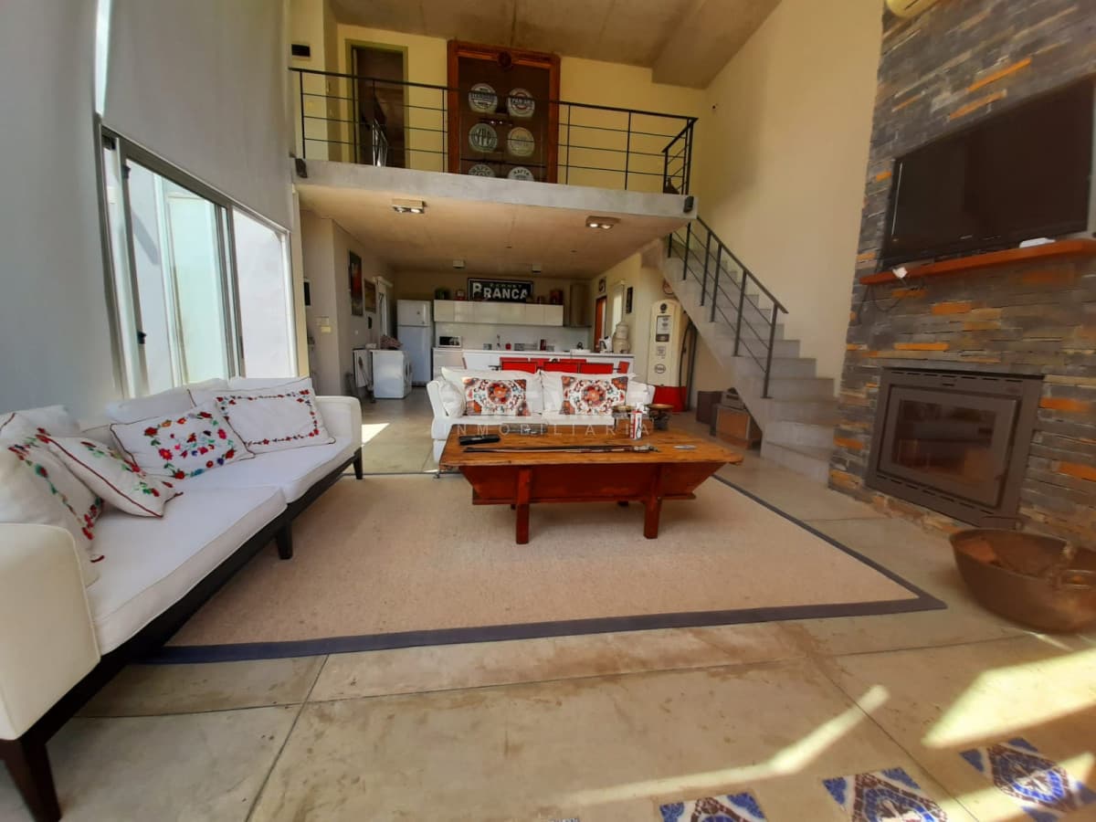 ESPECTACULAR CASA CON PISCINA A 300 MTS DE LA POSTA DEL CANGREJO  -