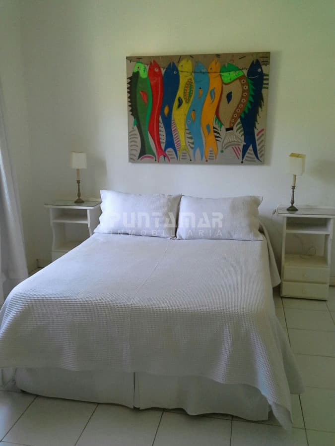 ALQUILER HERMOSA CASA EN LA BARRA A POCAS CUADRAS DEL MAR   -