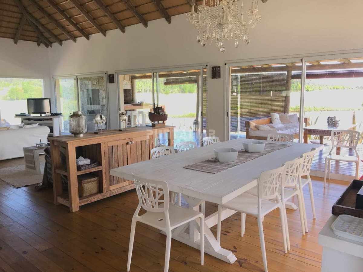 CASA EN ALQUILER EN BARRIO PRIVADO PUEBLO MIO , MANANTIALES  -