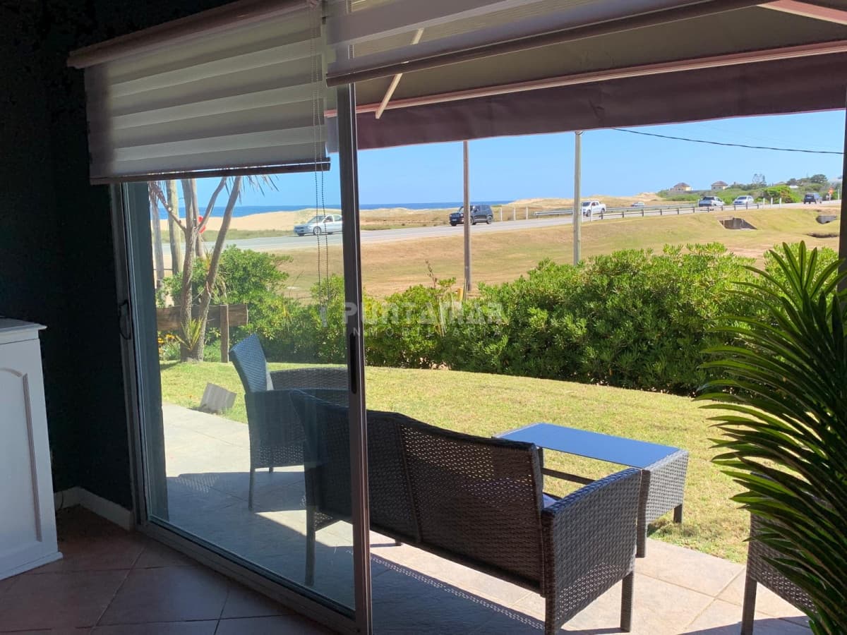 ALQUILER CASA FRENTE AL MAR EN BALN BS.AS  -