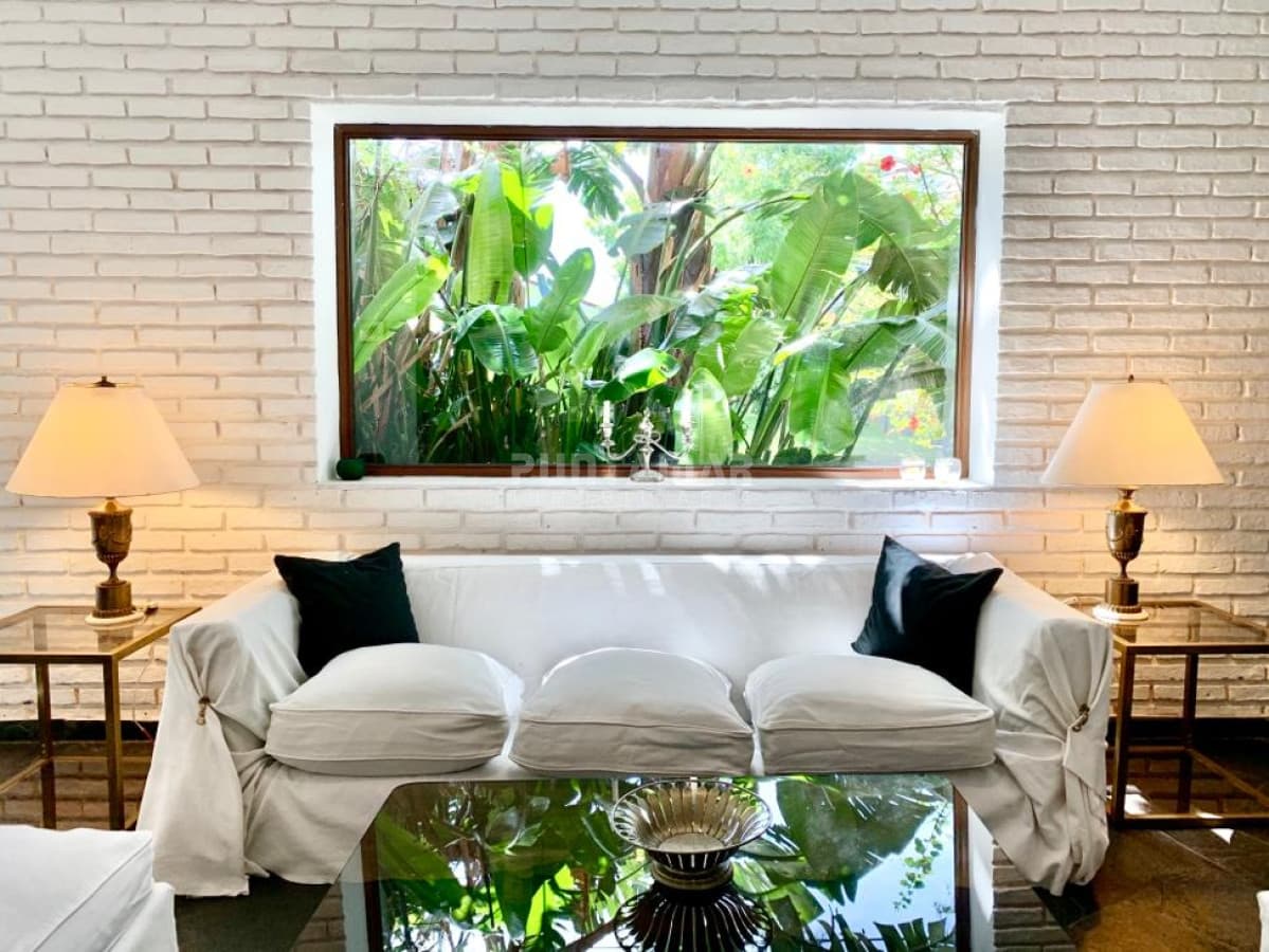 HERMOSA CASA DE 2 PLANTAS EN PARADA 9 DE LA MANSA  -