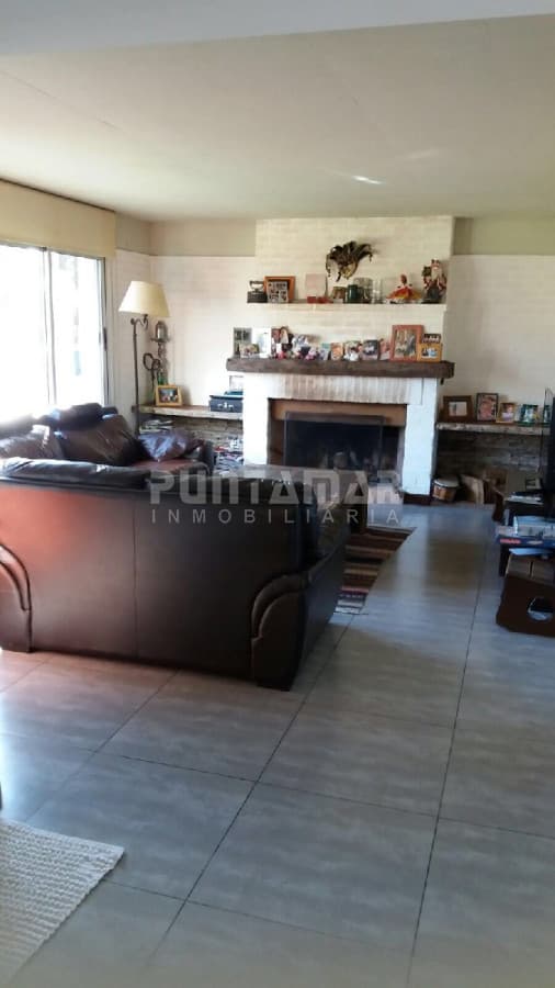 Casa en barrio Privado La Arbolada  -