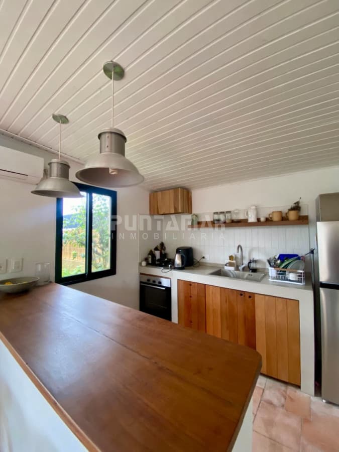 ALQUILER CASA EN MANANTIALES  -