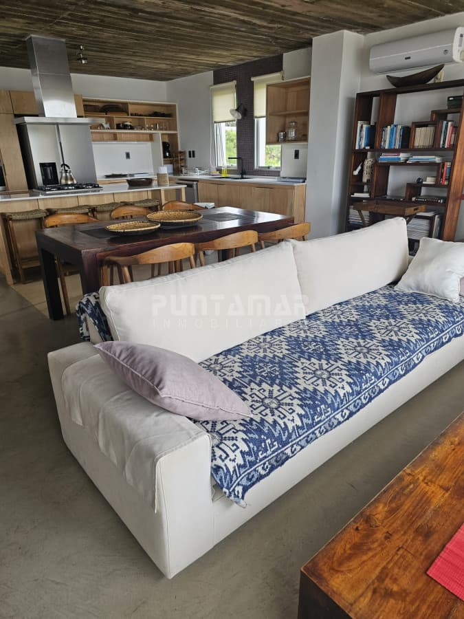 ESPECTACULAR CASA EN MONTOYA DE 3DORMITORIOS Y PISCINA   -