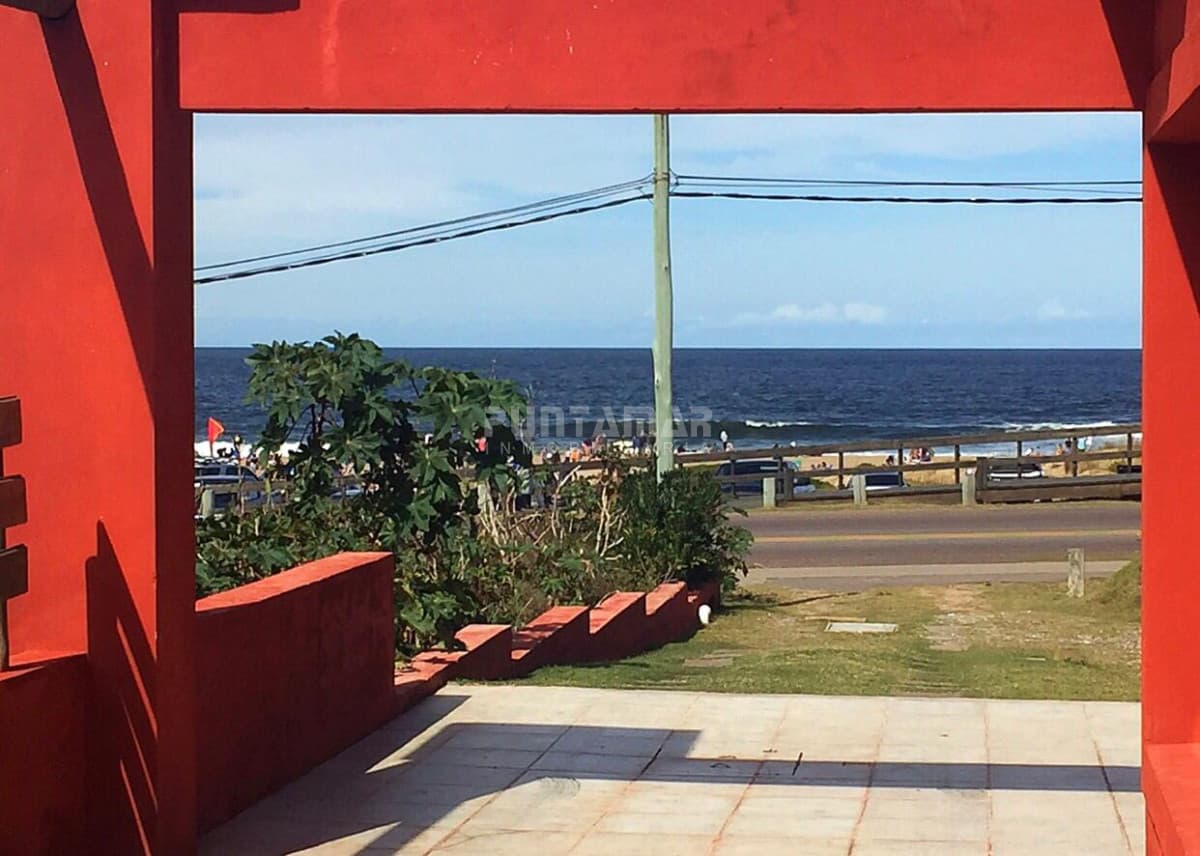 Casa en Montoya, 3 dormitorios *  -
