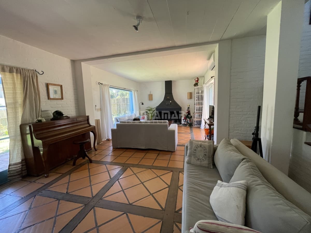 ALQUILER DE CASA EN MONTOYA CON PISCINA  -