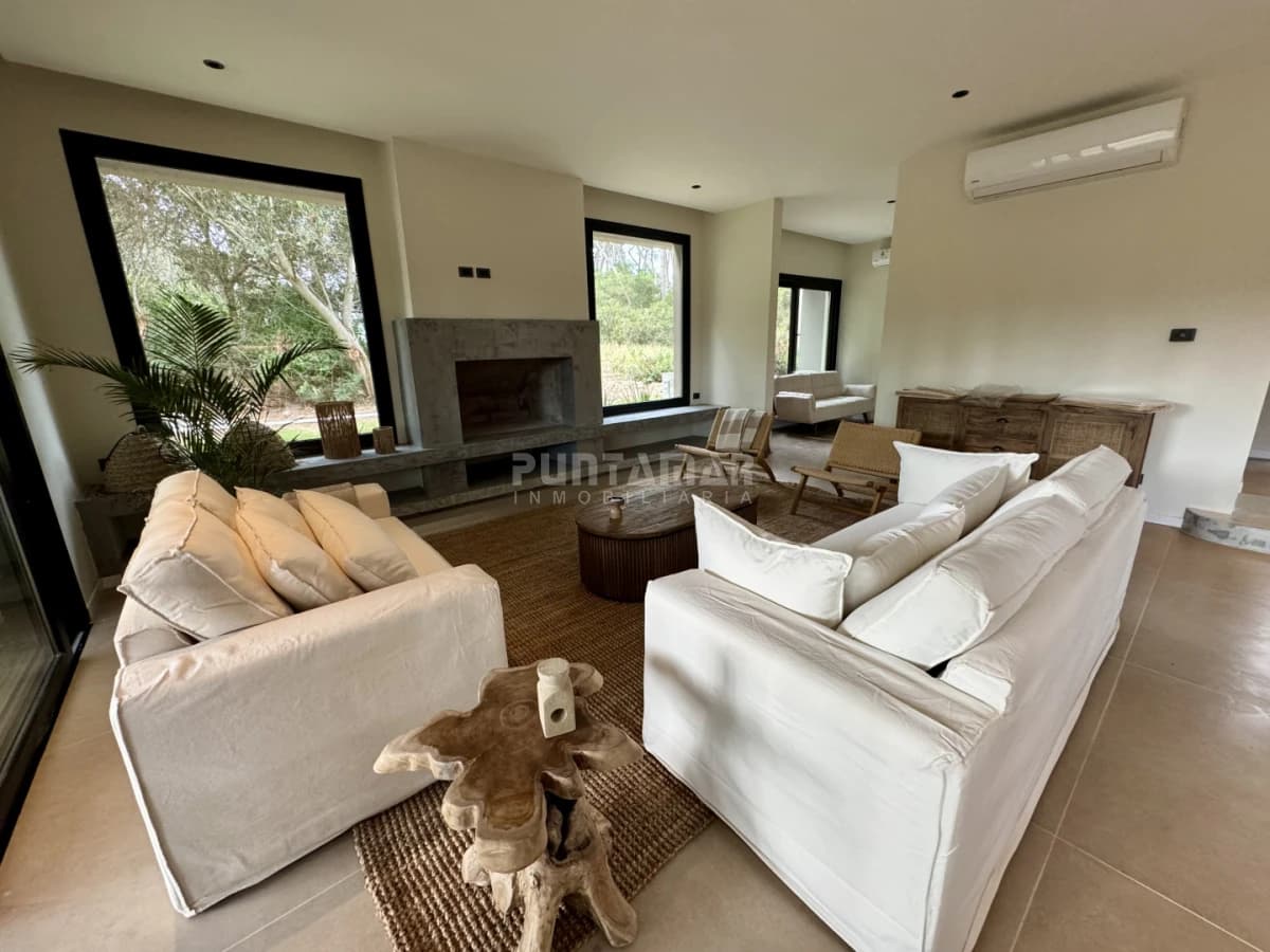 Casa a estrenar en Reserva Montoya  -