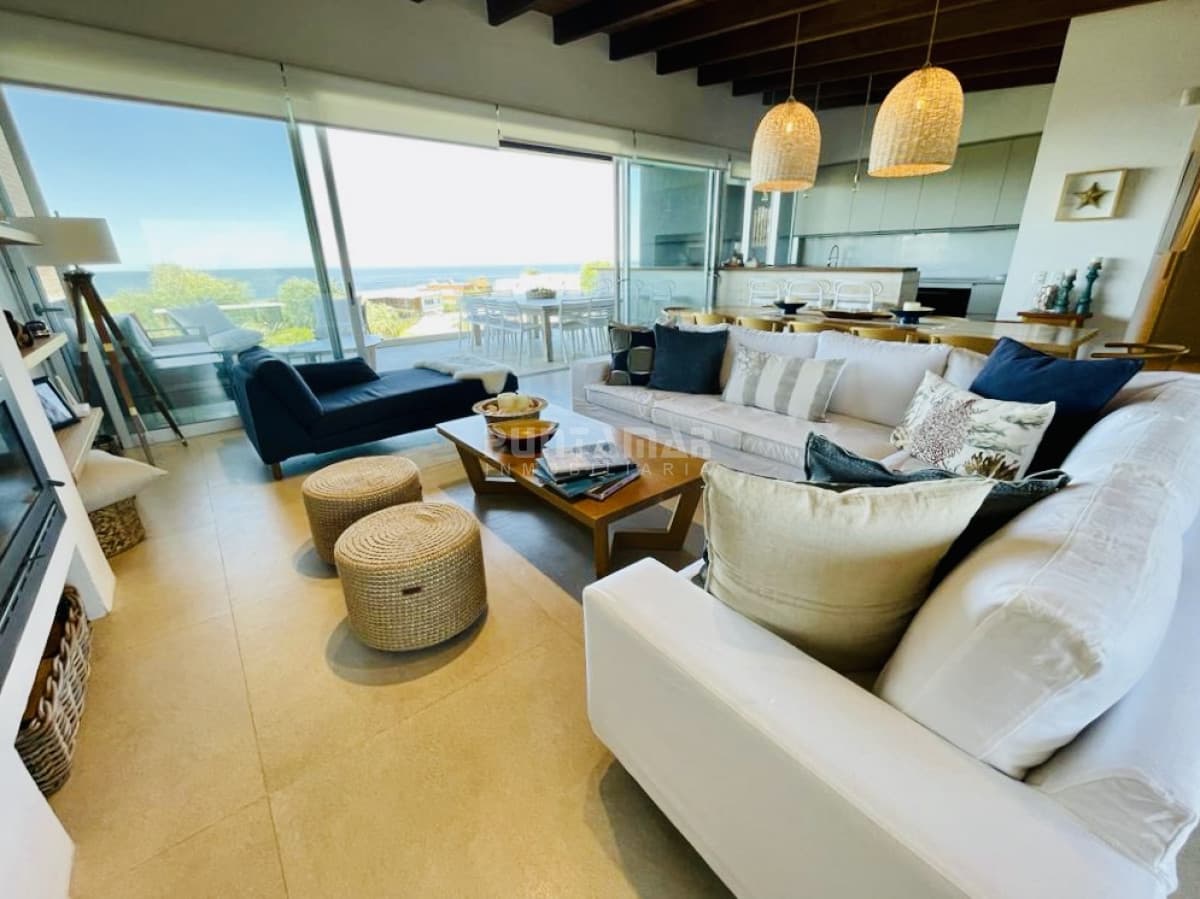 Casa ID.211944 - VENTA DE ESPECTACULAR CASA CON PISCINA Y VISTA AL MAR EN EL CHORRO
