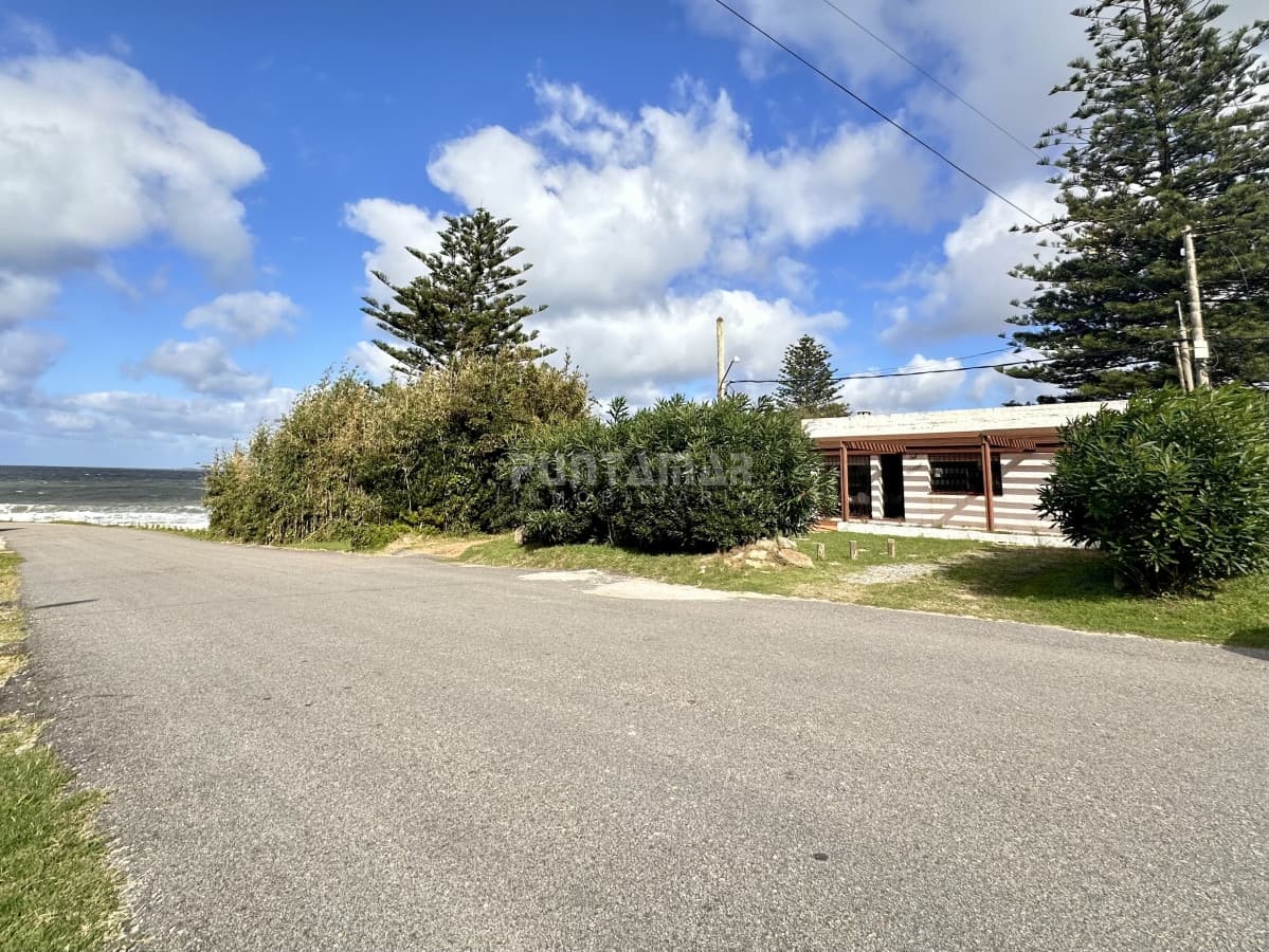 Casa ID.213292 - OPORTUNIDAD ÚNICA! INVERSIÓN CASA 3 DORMITORIOS A METROS DEL MAR EN LA BARRA