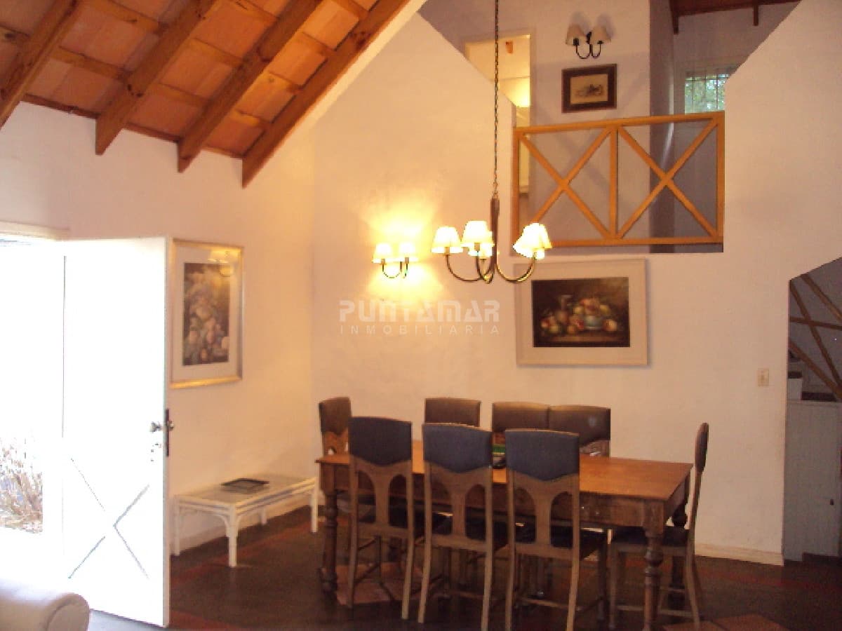 Casa ID.210714 - CASA 3 DORMITORIOS Y SERVICIO EN LA BRAVA PUNTA DEL ESTE