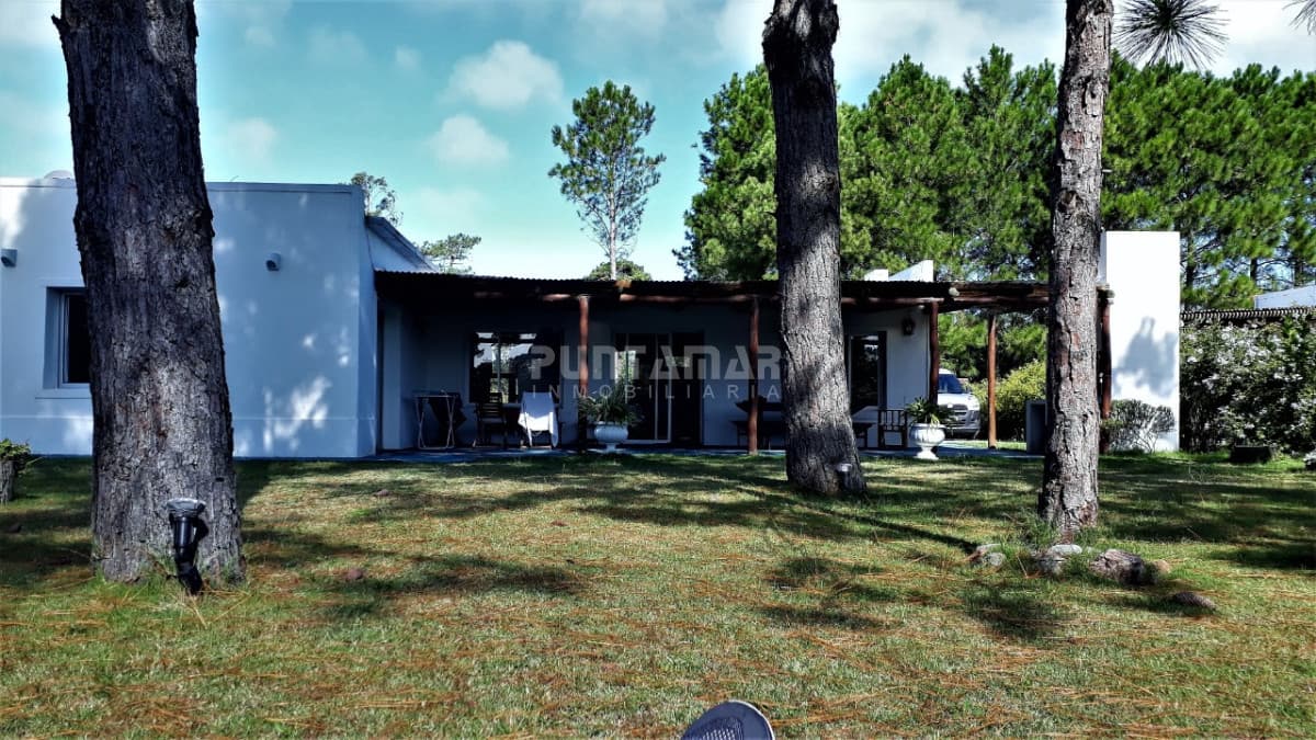 Casa en alquiler anual en La Residence  -