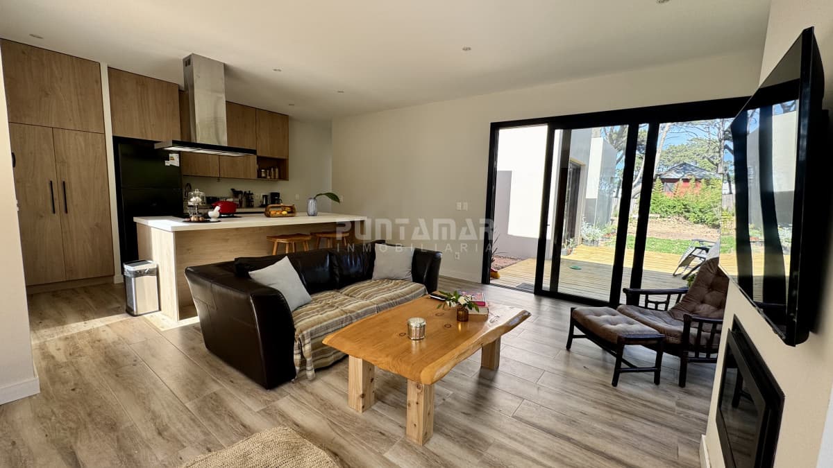 ALQUILER CASA DE 2 DORM A ESTRENAR EN MONTOYA A METROS DEL MAR   -