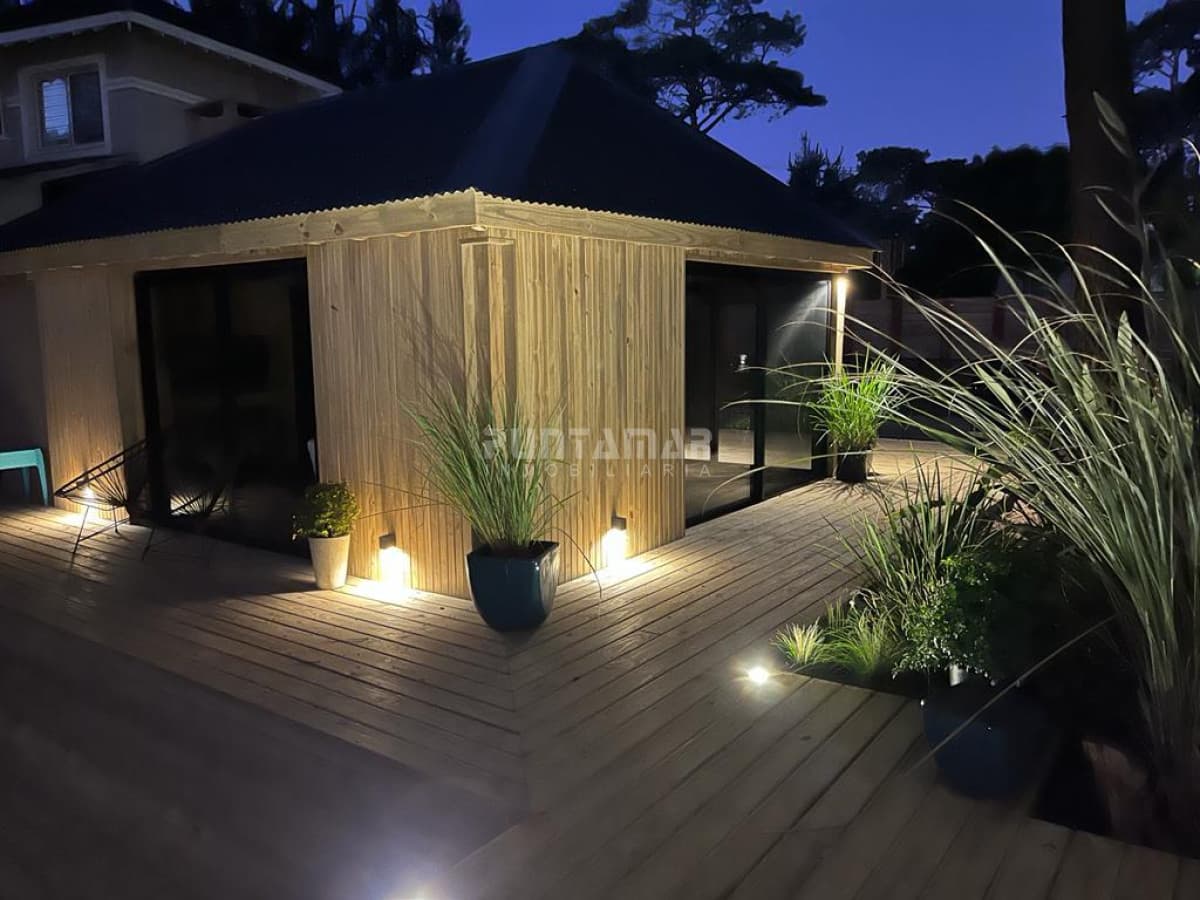 ALQUILER CASA EN MONTOYA  -