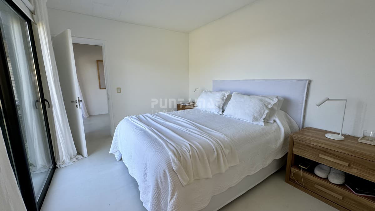 ESPECTACULAR CASA EN MONTOYA CON PISCINA Y VISTA AL MAR   -